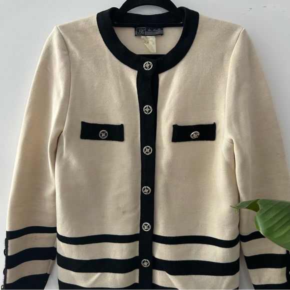 Vintage - Elegant Black and Cream Blazer - Picture 3 of 12